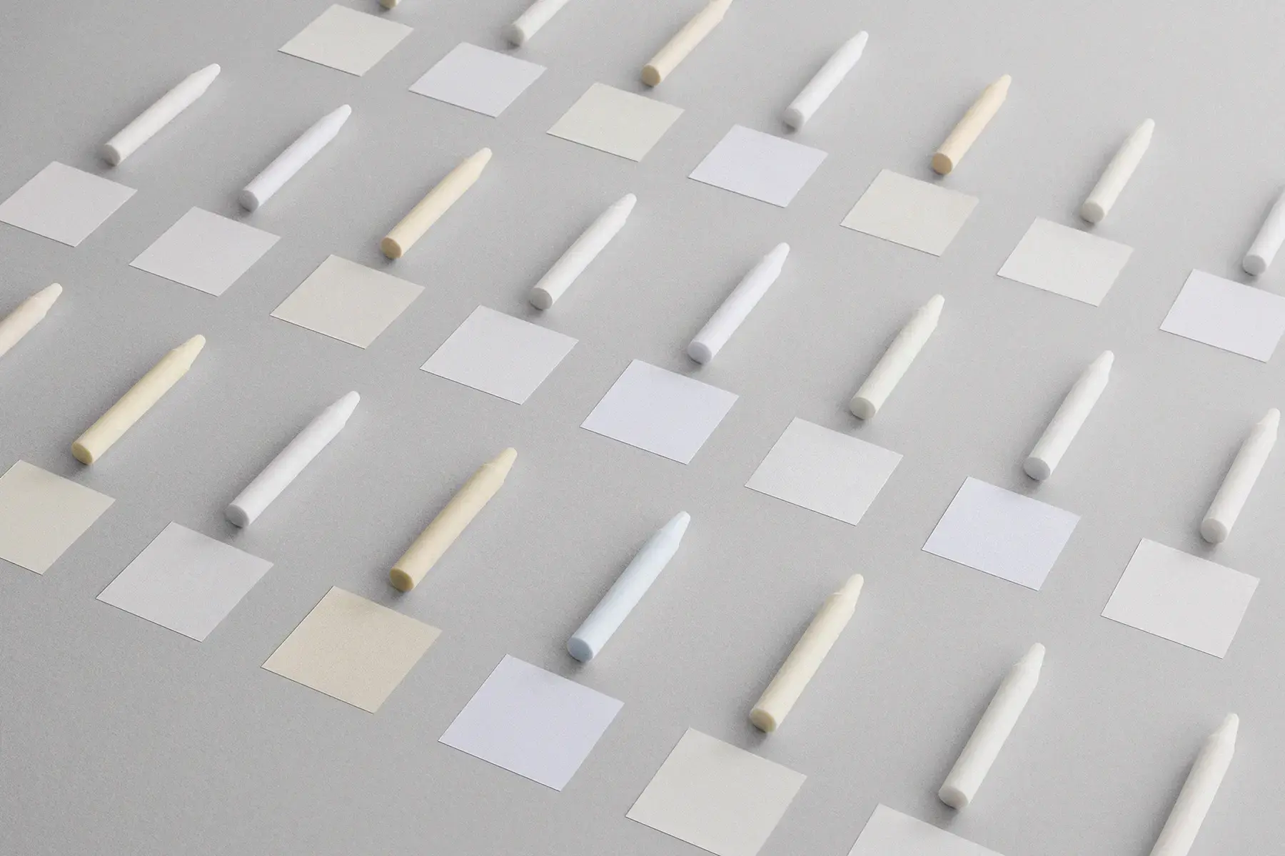 Paper Parade｜白の紙のクレヨン